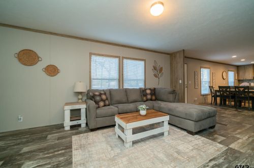 2346 Blocker Rd, Marshall, TX 75672-3702