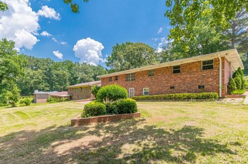 633 Handley Ave, Atlanta GA  30310-2214 exterior