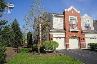 3303 Rosecroft Ln, Naperville, IL 60564-4836