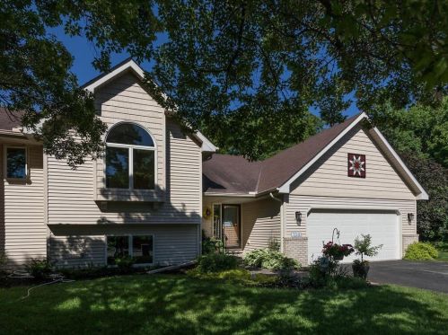 4971 Credit River Dr, Prior Lake, MN 55378-4610