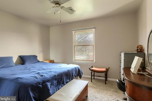 332 Bonnybrook Rd, Carlisle PA  17015-9290 exterior