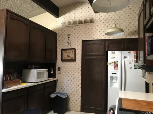 3777 Lockerbie Ln, Glendale CA 91208-1027 exterior