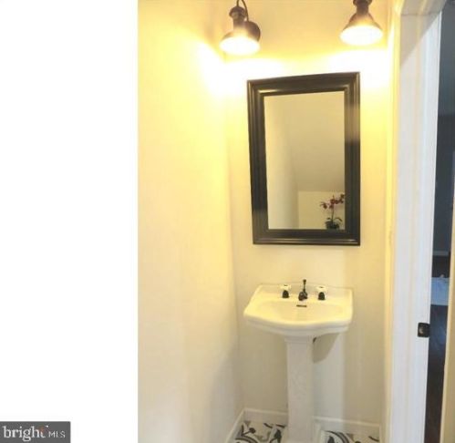 1431 53 St, Philadelphia PA 19143-4903 exterior