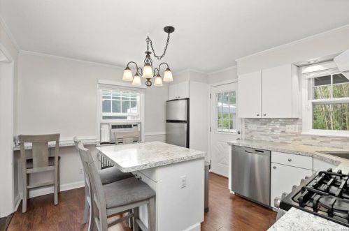 99 Monica Rd, Greenwich CT  06831-5024 exterior