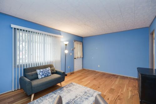 2516 Dellwood Dr, Springfield OH  45505-2531 exterior