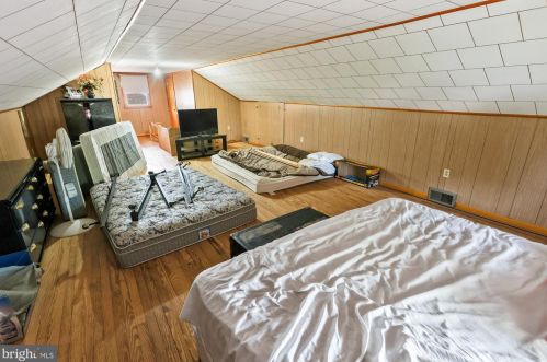 3661 Davidsburg Rd, York PA 17315-4660 exterior