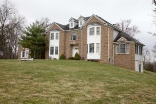 6 Yohn Dr, Bridgewater, NJ 08807-2151