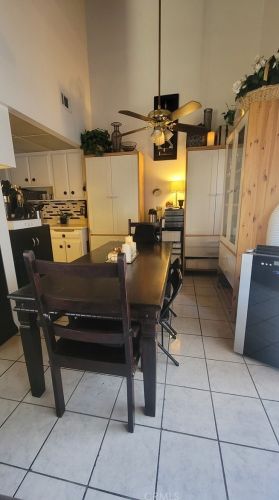 1454 Maxwell Ln, Upland CA 91786-7015 exterior