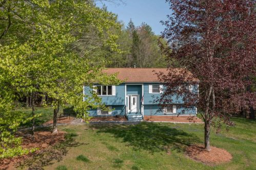 19 Rand Dr, Chester, NH 03036-4170