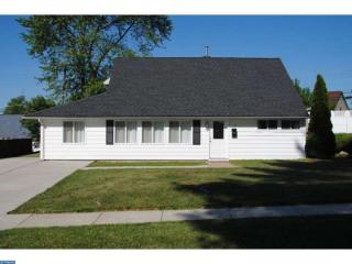 15 Cameo Pl, Levittown, PA 19057-1704