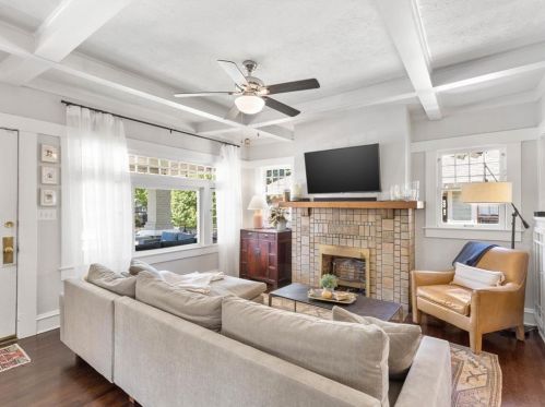 2237 6 Ave, Fort Worth TX  76110-1807 exterior