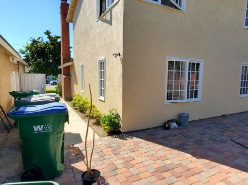 4311 Pioneer St, Irvine CA  92604-2700 exterior