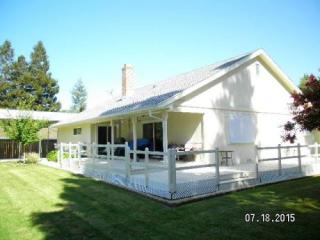 5424 Whitney Ave, Carmichael, CA 95608-3048