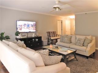 1415 Highland Bluff Dr, Atlanta GA  30339-3234 exterior
