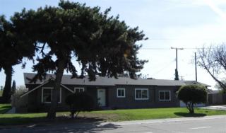 742 Milner St, Tulare, CA 93274-0017