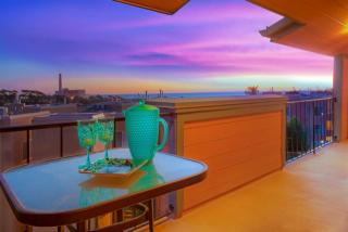 801 Kalpati Cir, Carlsbad, CA 92008-4156