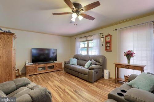 1650 Stony Battery Rd, Lancaster PA  17601-1287 exterior