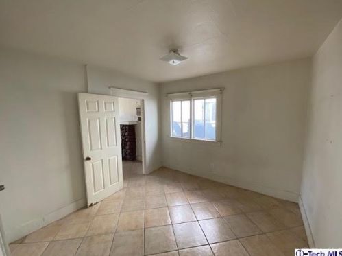 415 Lomita Ave, Glendale CA  91205-1621 exterior