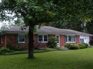2277 Shrine Rd, Springfield, OH 45502-8118