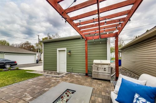 1317 Juliet Ave, Saint Paul MN  55105-2906 exterior