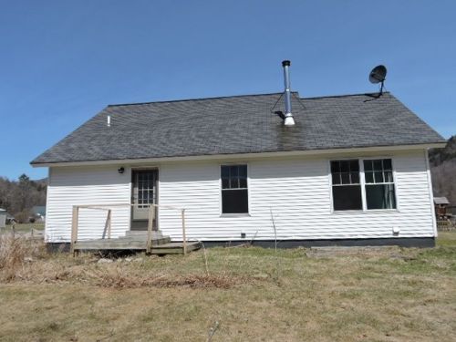 85 Taylor Mdw, Hancock VT  05748-4400 exterior
