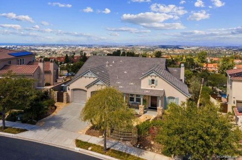 7078 Corintia St, Carlsbad, CA 92009-6098