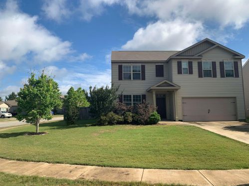 247 Flowing Meadows Dr, Kathleen, GA 31047-2738
