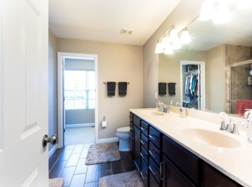 963 Burgess Ct, Cincinnati OH 45245-7022 exterior