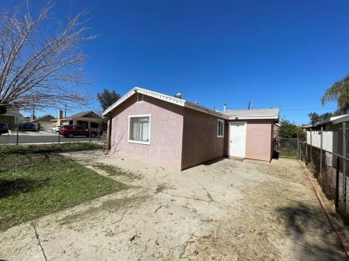 108 Perou St, Perris, CA 92570-2519