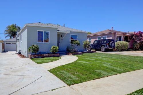 4828 138th St, Hawthorne, CA 90250-6541