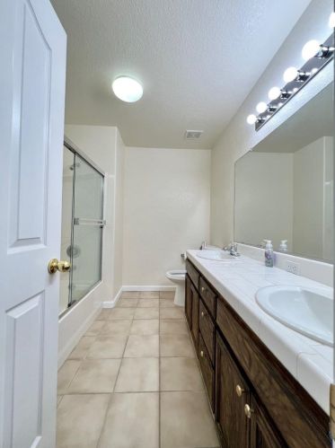 1012 Garden St, Los Banos CA  93635-4563 exterior