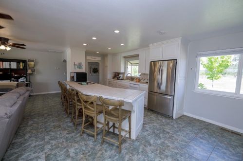 15742 Orange Blossom Rd, Valley Home CA 95361-9522 exterior