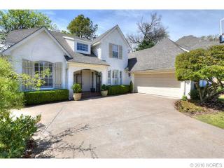 9414 Winston Ave, Tulsa, OK 74137-3709