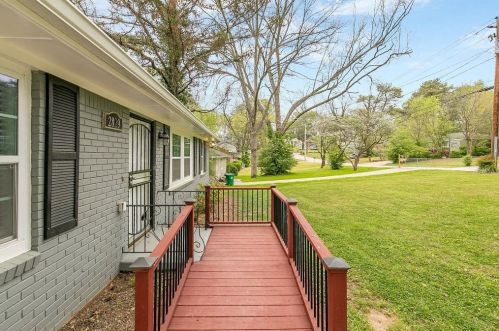 2829 Horse Shoe Dr, Atlanta GA  30316-4219 exterior