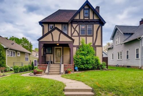 1029 Hawthorne Ave, Saint Paul, MN 55106-2013