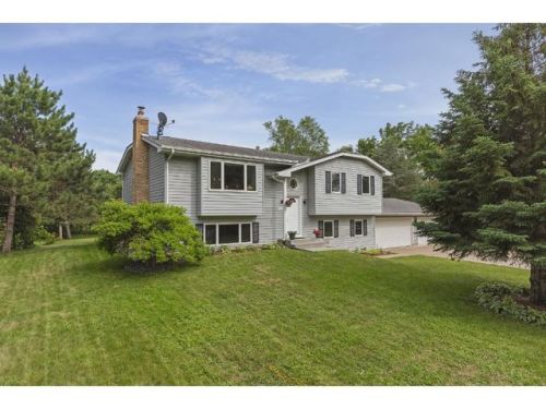 1445 Queens Ave, St Marys Point, MN 55043-9522