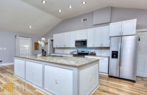 4495 Kent Rd, Atlanta GA  30337-5205 exterior