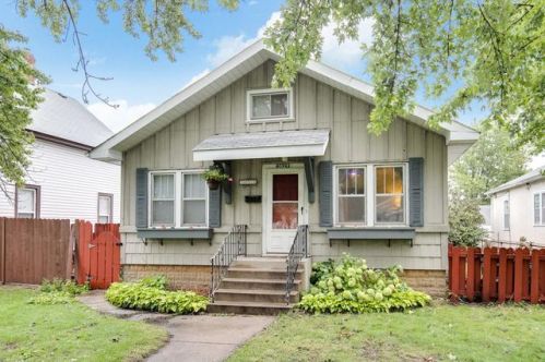 3829 Standish Ave, Minneapolis MN  55417-2715 exterior