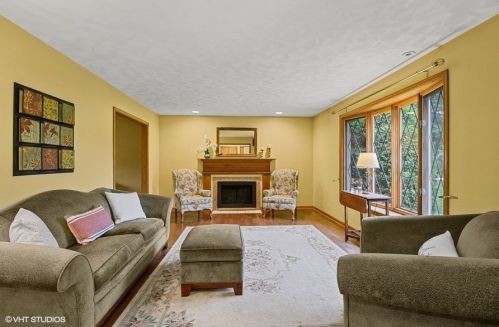 16575 Orchard Valley Dr, Gurnee, IL 60031-2446