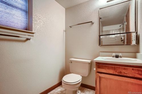 21308 Aberdeen Dr, Aurora CO 80015-3526 exterior