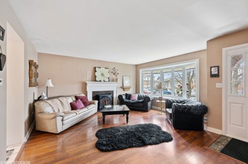 3639 Pacific Ave, Chicago, IL 60634-2003