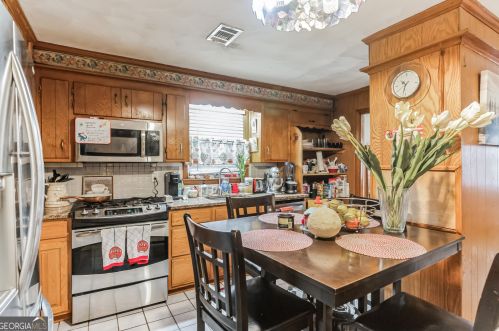 2938 Heather Dr, Atlanta GA  30344-1944 exterior