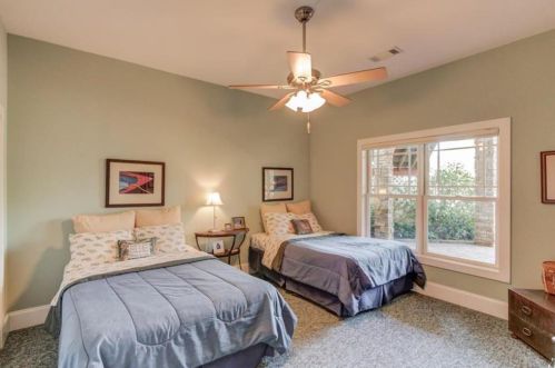 1126 Shoreline Dr, Jefferson GA  30549-2142 exterior