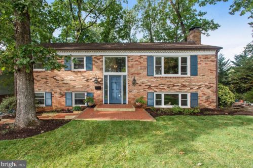 6542 Hitt Ave, Mc Lean, VA 22101-4653