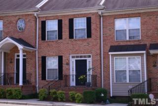 18 Scottish Ln, Durham, NC 27707-5294