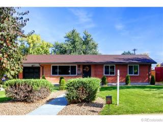 872 Holly St, Denver CO  80220-4476 exterior