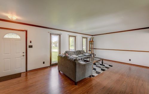 9525 Southwood Dr, Hammond IN 46321-3021 exterior