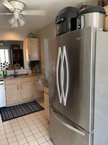 818 Saratoga Cir, Island Lake, IL 60042-9428