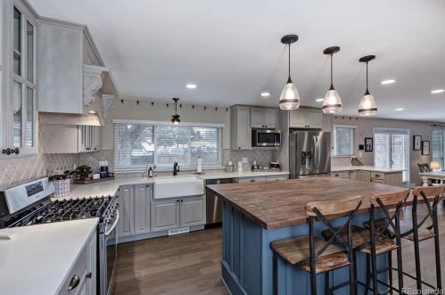 6775 Heritage Pl, Englewood CO 80111-4639 exterior