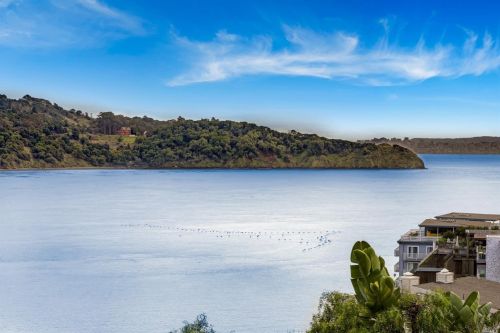 2131 Paradise Dr, Tiburon, CA 94920-1939